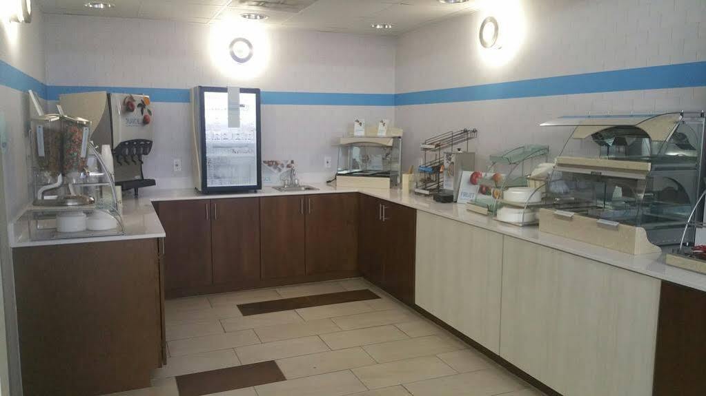 Holiday Inn Express Daytona Beach - Speedway, An Ihg Hotel Экстерьер фото
